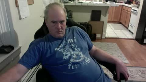 Snapshot of dickflasher5 chatting on 12/21/25, 03:35 Richard Fleischer online show from 12/21/25, 03:35