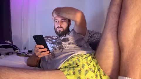 Im Julian  all cum shot videos here    online show from 11/06/25, 02:18