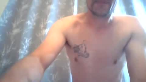 Snapshot of dickxxxd chatting on 07/12/26, 12:23 dickxxxd online show from 07/12/26, 12:23