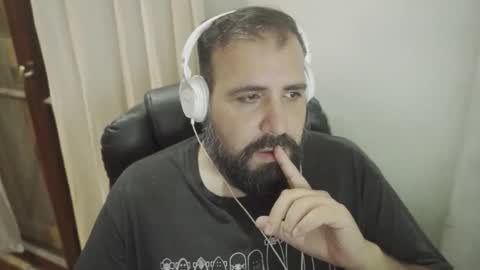 Cristian Dipolino online show from 12/17/25, 02:28