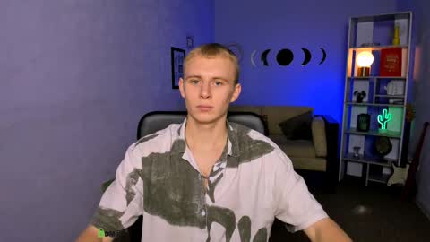 Snapshot of didi_meow chatting on 12/02/25, 01:05 didi online show from 12/02/25, 01:05