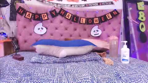 Snapshot of didiane_ chatting on 10/24/25, 07:43 Diane online show from 10/24/25, 07:43