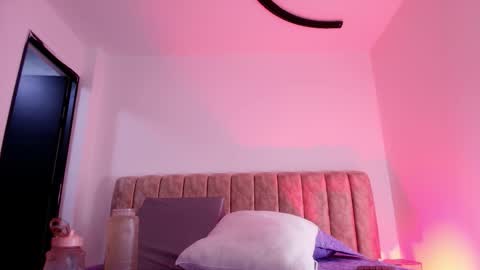 Snapshot of didiane_ chatting on 11/11/25, 07:14 Diane online show from 11/11/25, 07:14