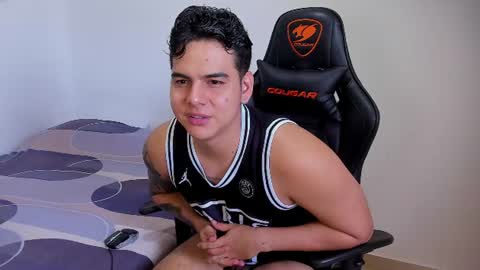 Snapshot of diego_cazas chatting on 06/28/26, 04:02 DIEGO CAZAS online show from 06/28/26, 04:02