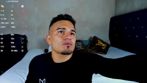 Snapshot of diegoalejandro_ chatting on 07/30/26, 05:17 Diego Alejandro online show from 07/30/26, 05:17