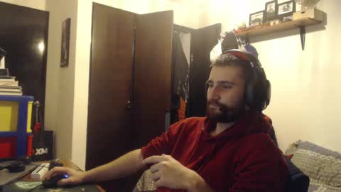 Snapshot of diegocastrotiktok chatting on 12/24/24, 02:43 Diego online show from 12/24/24, 02:43