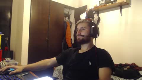 Snapshot of diegocastrotiktok chatting on 01/12/25, 12:07 Diego online show from 01/12/25, 12:07