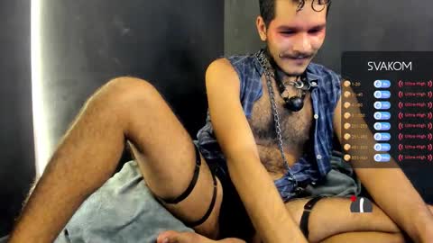 Snapshot of diemond_latinx98 chatting on 09/15/25, 03:28 diemond_latinx98 online show from 09/15/25, 03:28