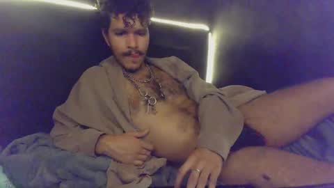 Snapshot of diemond_latinx98 chatting on 02/07/26, 11:19 diemond_latinx98 online show from 02/07/26, 11:19