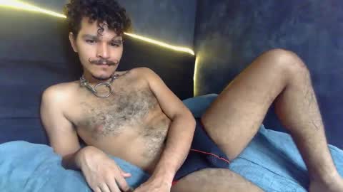 Snapshot of diemond_latinx98 chatting on 02/13/26, 04:03 diemond_latinx98 online show from 02/13/26, 04:03