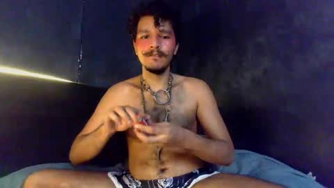 Snapshot of diemond_latinx98 chatting on 02/22/26, 01:31 diemond_latinx98 online show from 02/22/26, 01:31