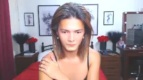 Dennesse online show from 11/06/25, 01:17