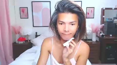 Dennesse online show from 02/19/26, 06:53