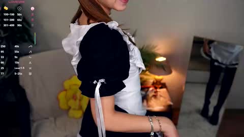 Snapshot of dierafauxa chatting on 10/23/25, 06:50 Elwyna online show from 10/23/25, 06:50