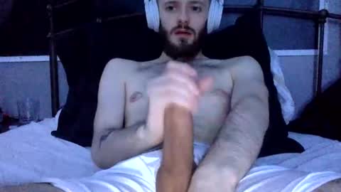 Snapshot of digbicknik chatting on 02/09/25, 03:22 digbicknik online show from 02/09/25, 03:22