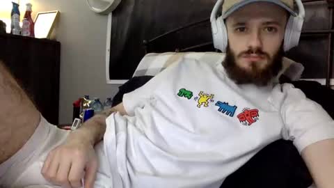 Snapshot of digbicknik chatting on 02/16/25, 02:42 digbicknik online show from 02/16/25, 02:42