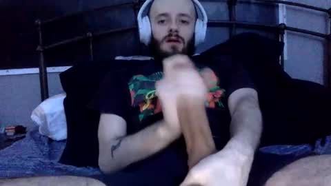 Snapshot of digbicknik chatting on 02/17/25, 11:53 digbicknik online show from 02/17/25, 11:53