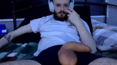 Snapshot of digbicknik chatting on 03/03/25, 05:53 digbicknik online show from 03/03/25, 05:53