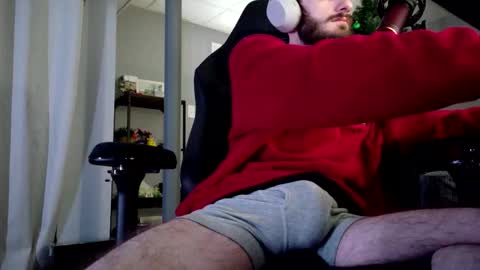 Snapshot of digbicknik chatting on 11/28/25, 02:36 digbicknik online show from 11/28/25, 02:36