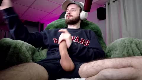 Snapshot of digbicknik chatting on 01/16/26, 02:15 digbicknik online show from 01/16/26, 02:15