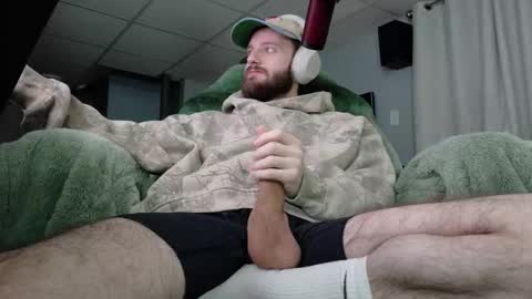 Snapshot of digbicknik chatting on 02/18/26, 02:07 digbicknik online show from 02/18/26, 02:07