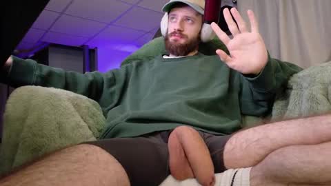 Snapshot of digbicknik chatting on 02/25/26, 01:37 digbicknik online show from 02/25/26, 01:37