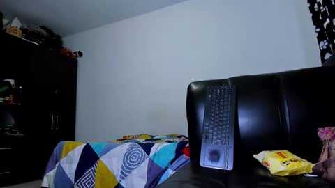 Snapshot of diiego_xxx chatting on 11/17/25, 03:18 diiego_xxx online show from 11/17/25, 03:18