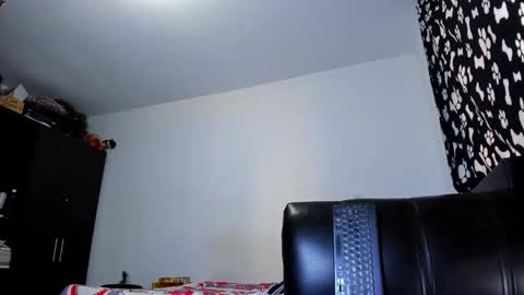 Snapshot of diiego_xxx chatting on 12/04/25, 01:53 diiego_xxx online show from 12/04/25, 01:53