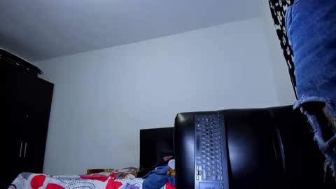 Snapshot of diiego_xxx chatting on 12/18/25, 02:50 diiego_xxx online show from 12/18/25, 02:50