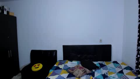 Snapshot of diiego_xxx chatting on 02/04/26, 12:11 diiego_xxx online show from 02/04/26, 12:11