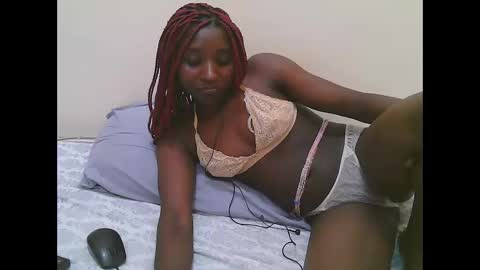 Snapshot of dijahot chatting on 11/22/25, 02:27 Dijah online show from 11/22/25, 02:27