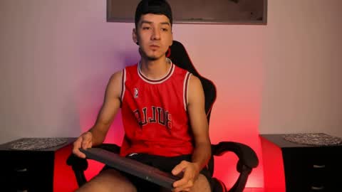 DILAN online show from 05/14/26, 02:13