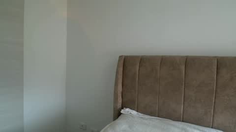 Dilan Coy online show from 04/01/26, 09:23