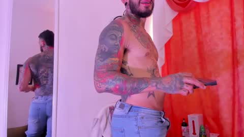 dilan_scootk_ online show from 03/26/26, 07:41