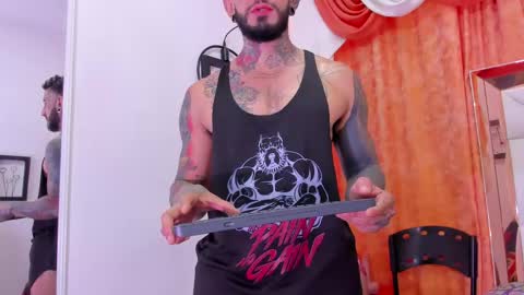 dilan_scootk_ online show from 04/14/26, 07:31