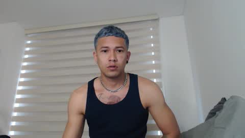 dilanxxx8888 online show from 12/05/25, 11:41