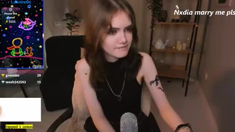 Dilara online show from 09/27/25, 02:33