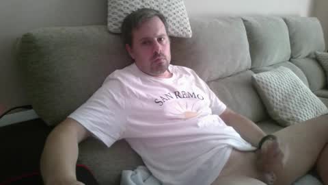 Snapshot of dili999 chatting on 09/19/25, 05:46 dili999 online show from 09/19/25, 05:46