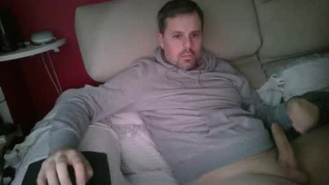 Snapshot of dili999 chatting on 10/19/25, 05:02 dili999 online show from 10/19/25, 05:02