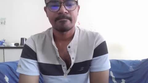 Snapshot of dilip_09 chatting on 10/27/25, 02:59 dilip_09 online show from 10/27/25, 02:59