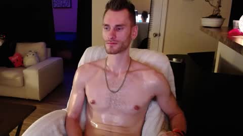 Meechii online show from 02/06/25, 12:22