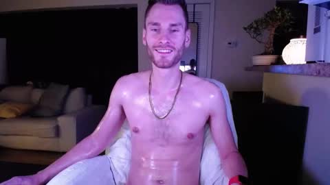 Meechii online show from 02/10/25, 03:57