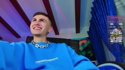 Julian Independent Model online show from 12/06/24, 01:29