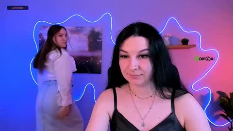 dina_bloom online show from 05/24/26, 07:19