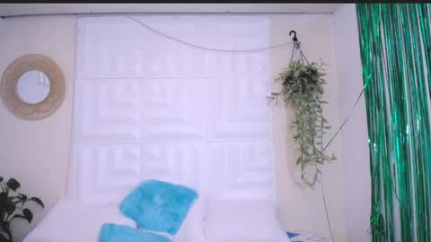 DINA online show from 04/06/26, 03:57