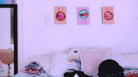 DINA online show from 04/18/26, 05:06