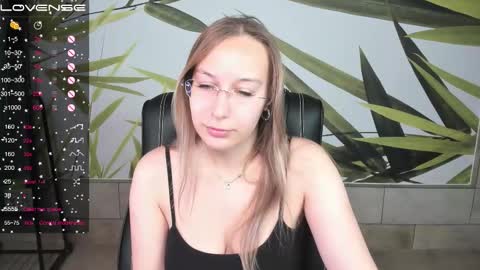 Dina online show from 11/29/25, 12:24