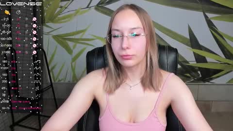 Dina online show from 03/08/26, 12:52