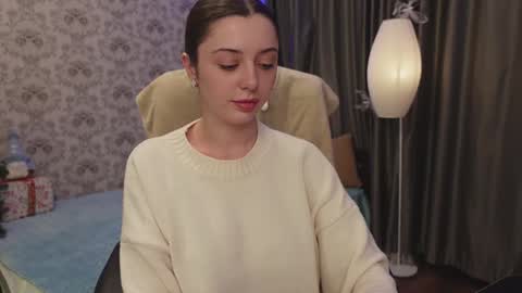 Snapshot of dinacandy chatting on 12/20/24, 02:38 dinacandy online show from 12/20/24, 02:38