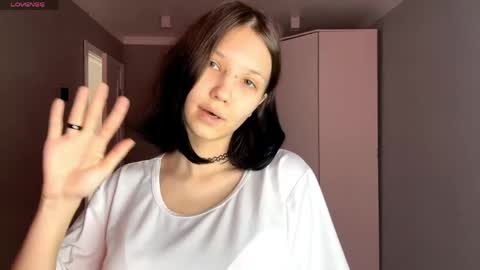 Amelia online show from 04/18/26, 10:41